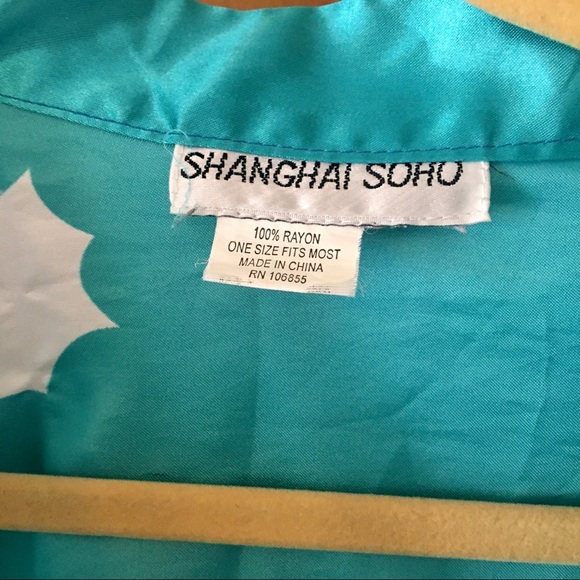 Silky Asian Style Robe - Picture 2 of 8